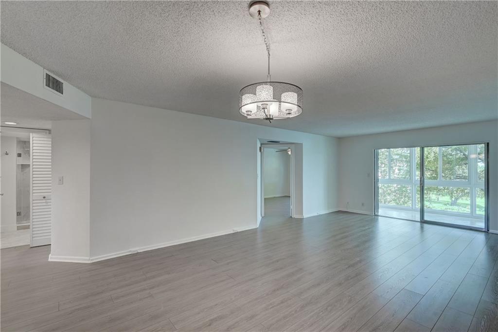 WYNMOOR COUNTRY CLUB - Residential