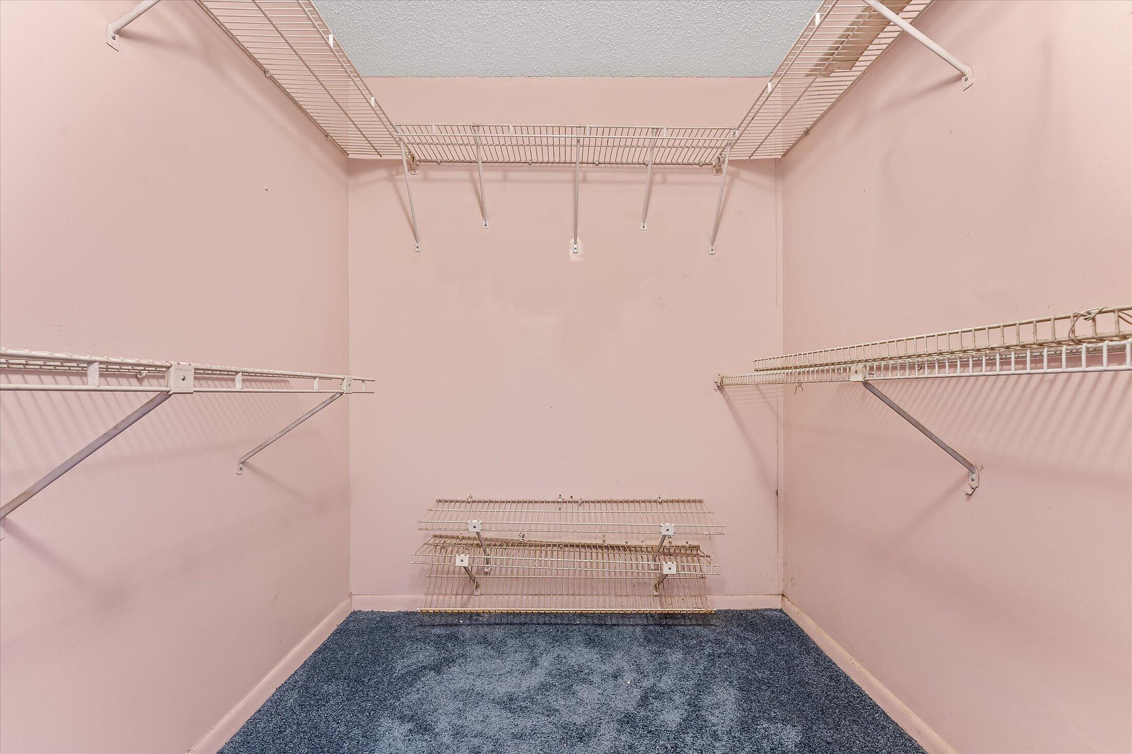 LUCAYA VILLAGE 1-C CONDO - Residential