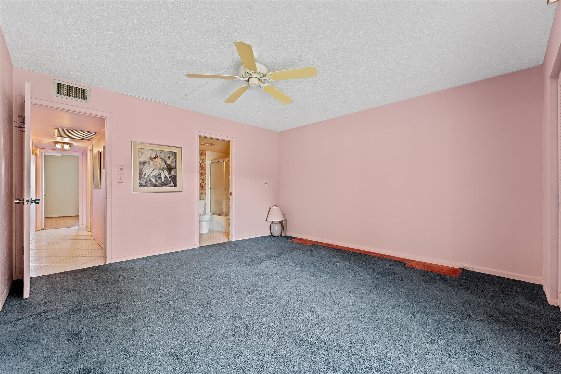 LUCAYA VILLAGE 1-C CONDO - Residential