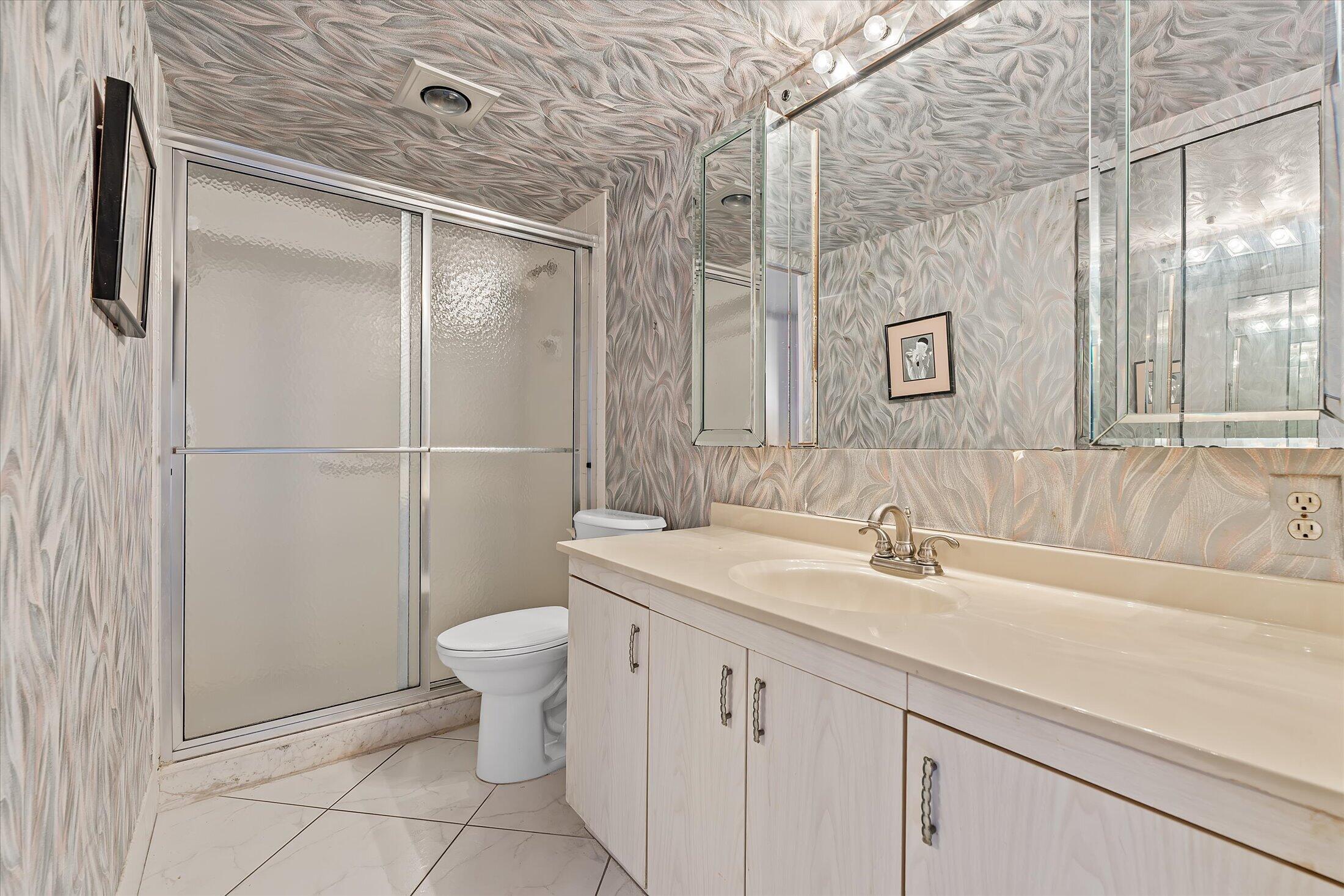 LUCAYA VILLAGE 1-C CONDO - Residential