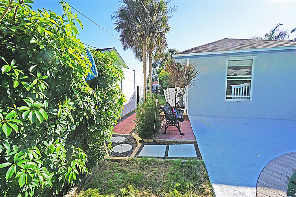 SEBASTIAN HIGHLANDS UNIT 2 - Residential