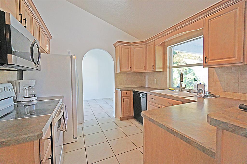 SEBASTIAN HIGHLANDS UNIT 2 - Residential