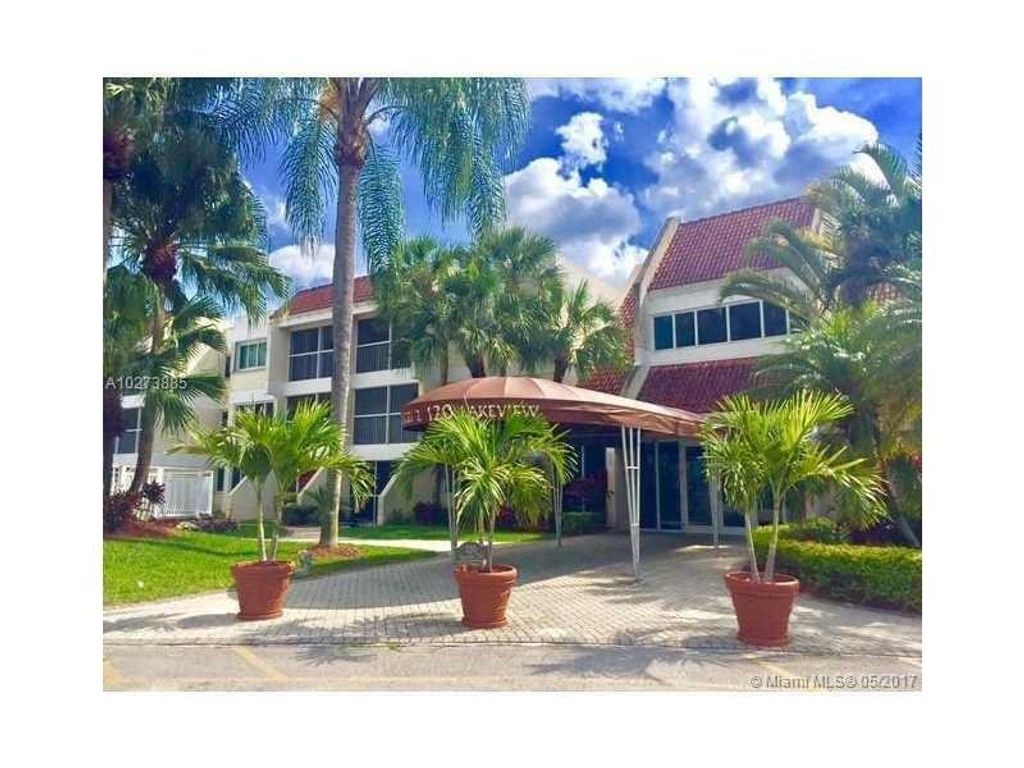Photo of 120 Lakeview Drive #208, Weston, FL 33326 (MLS # F10545073)