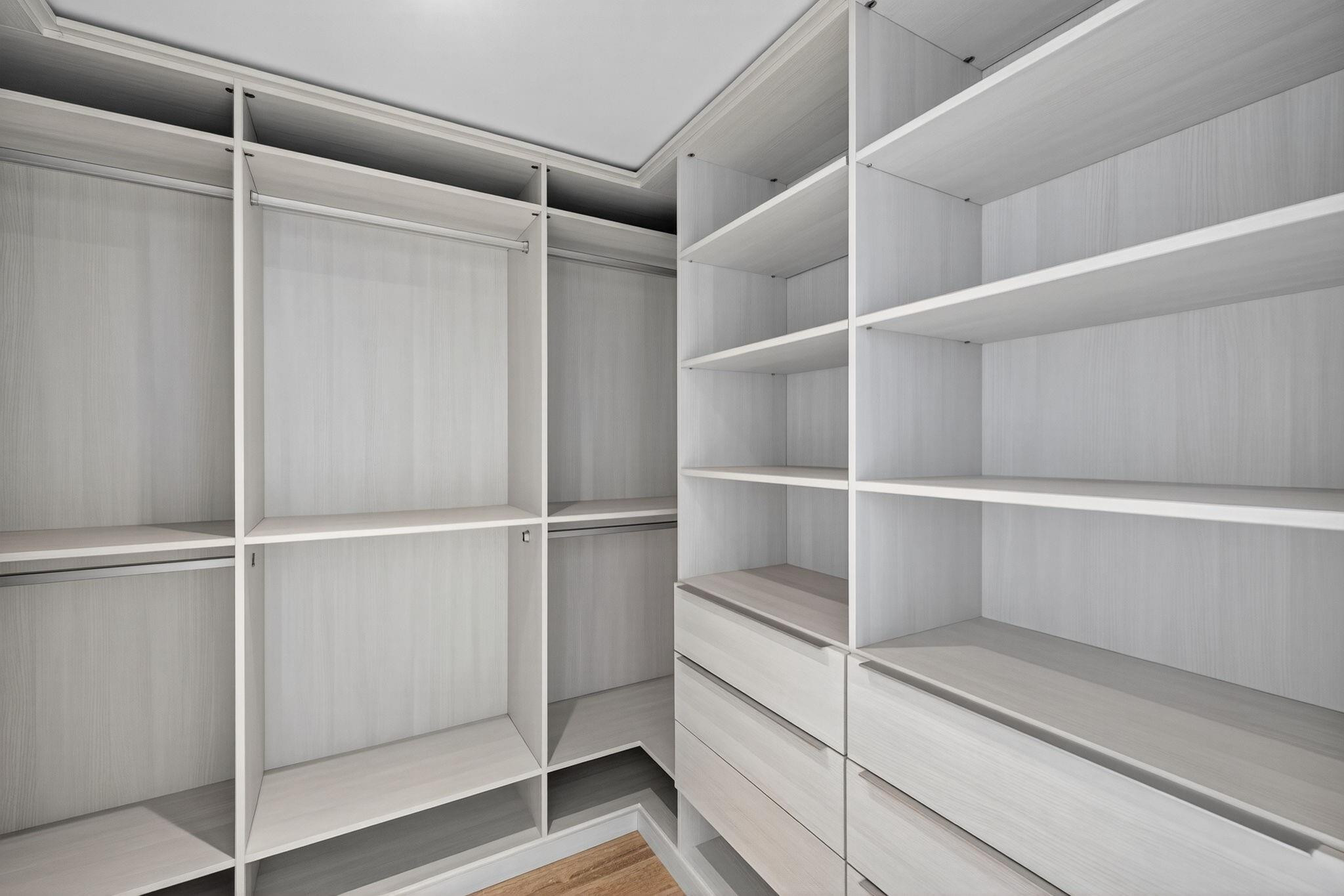 Four Seasons - Residential