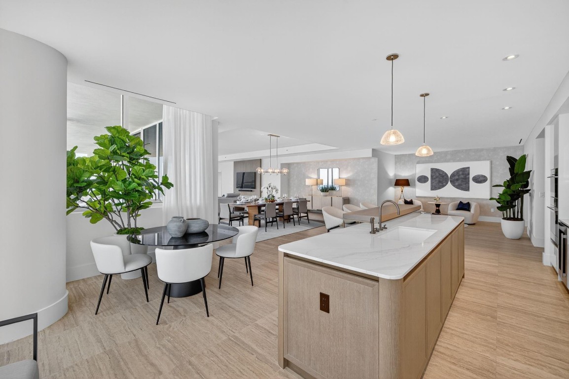 Four Seasons - Residential