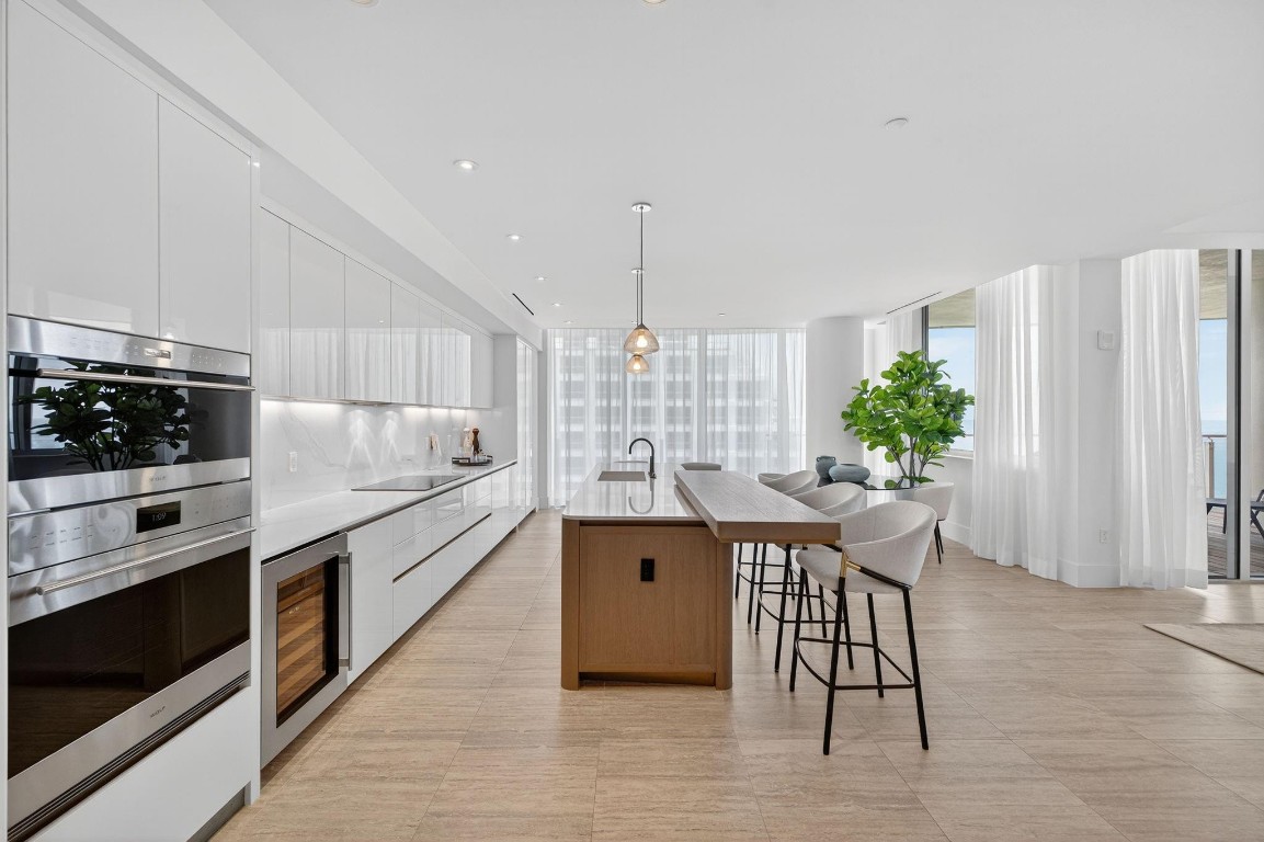 Four Seasons - Residential