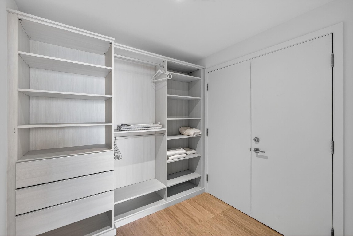 Four Seasons - Residential