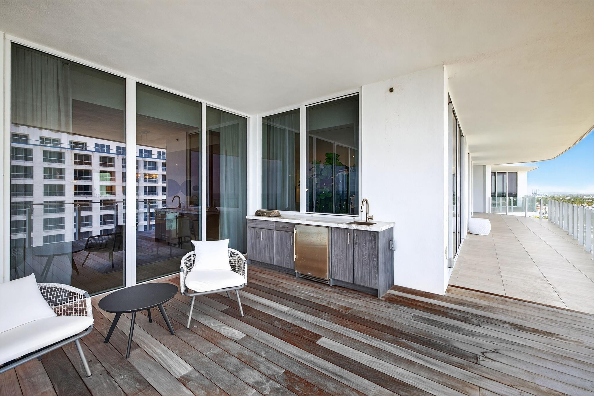 Four Seasons - Residential