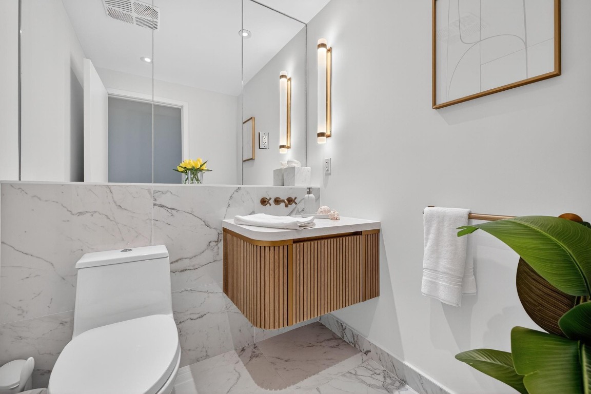 Four Seasons - Residential