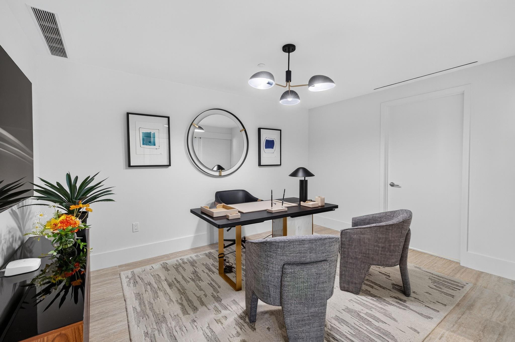 Four Seasons - Residential