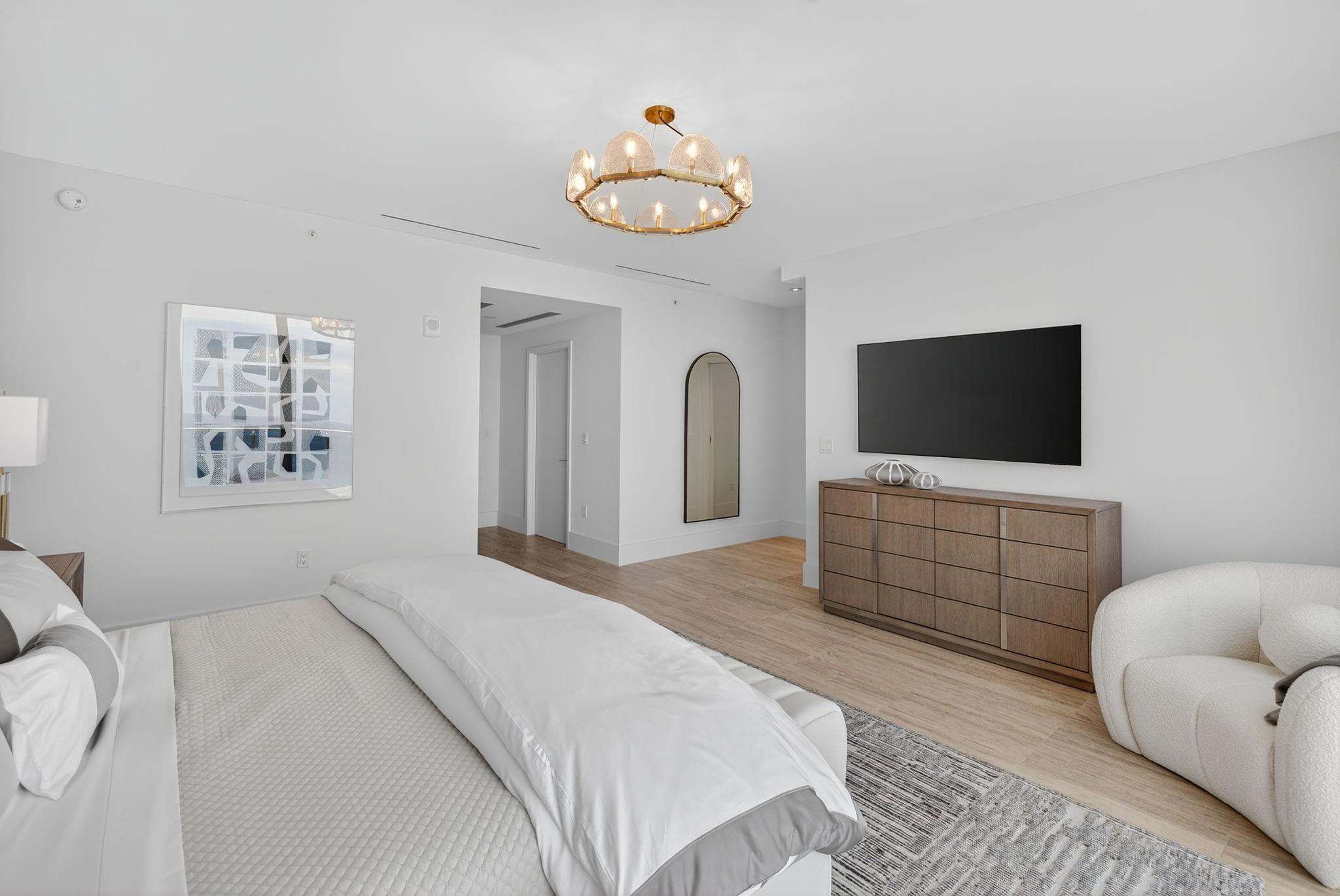 Four Seasons - Residential