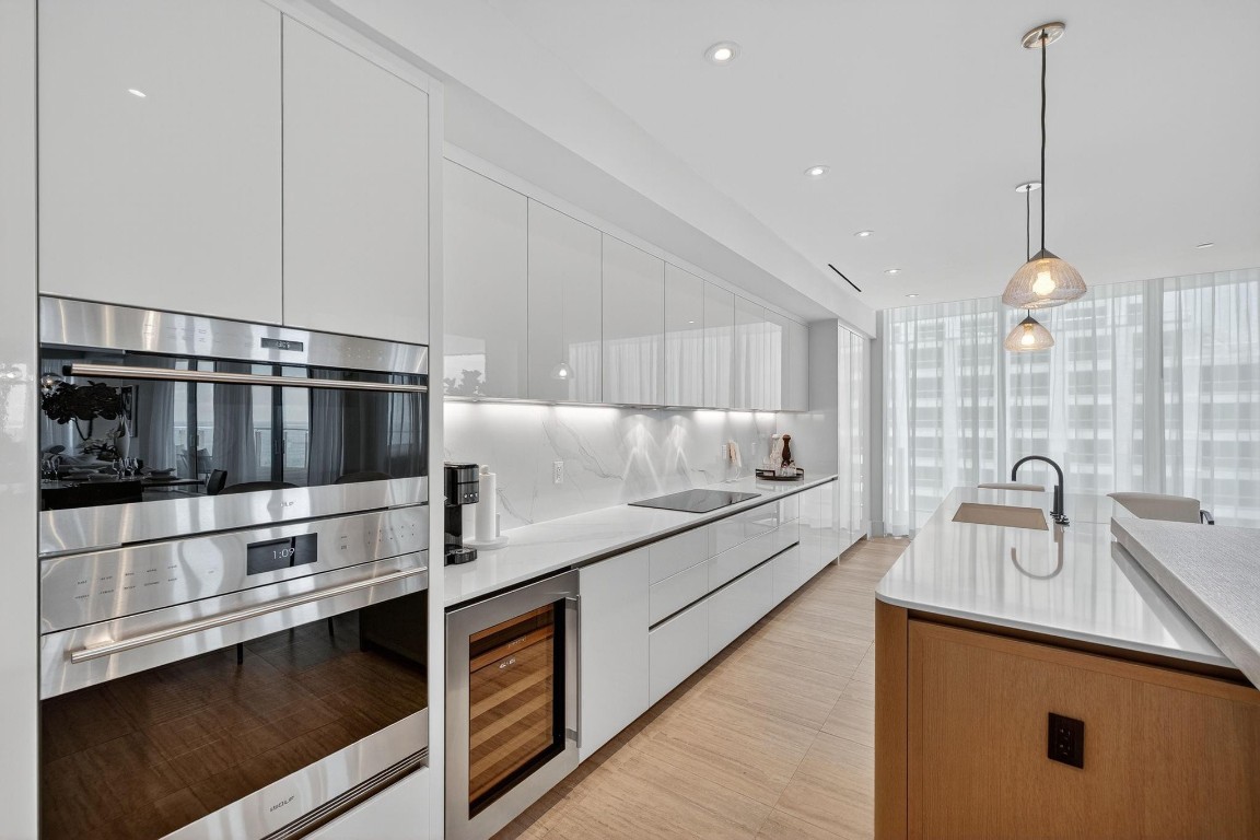 Four Seasons - Residential