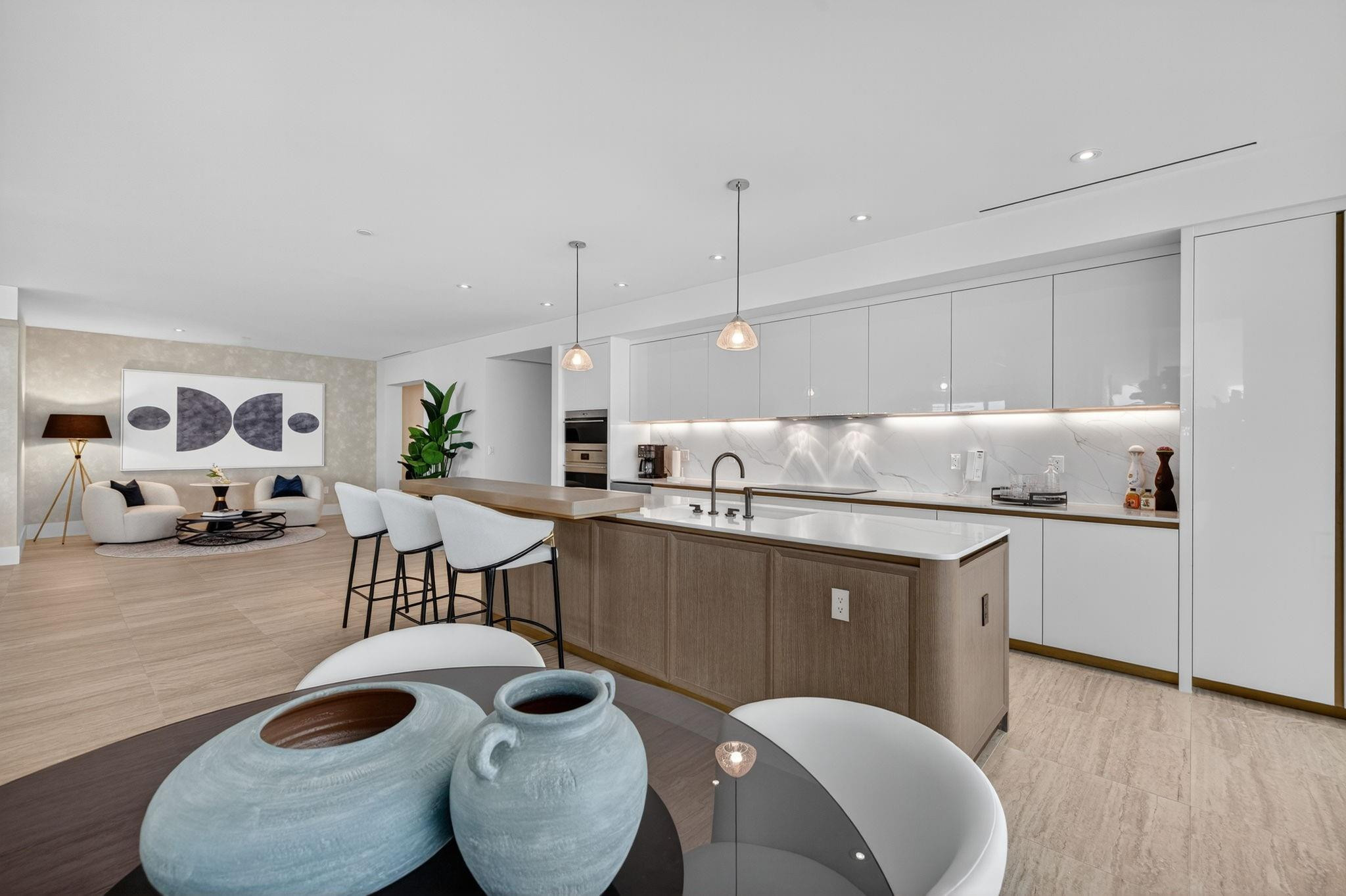 Four Seasons - Residential