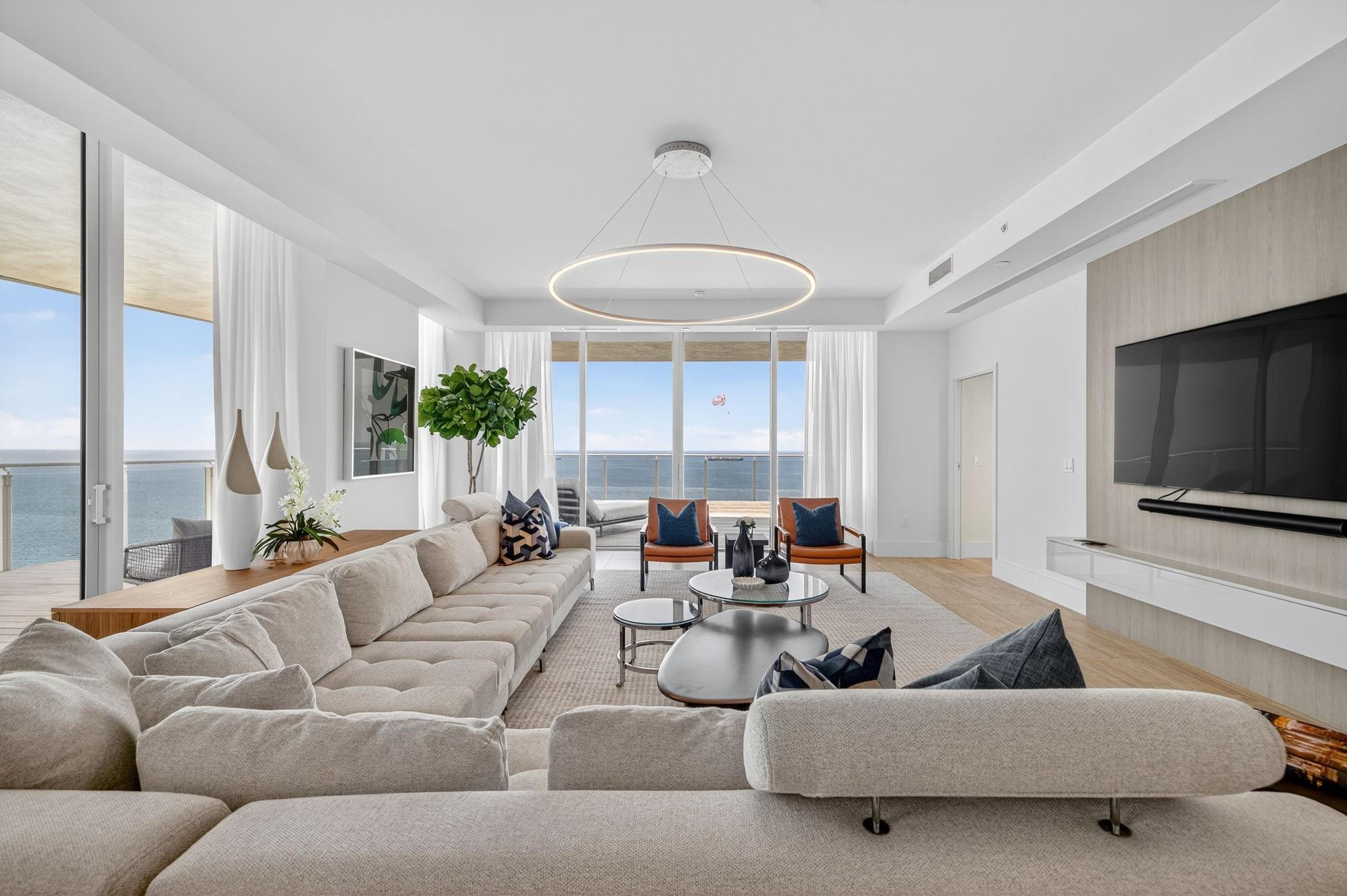 Four Seasons - Residential