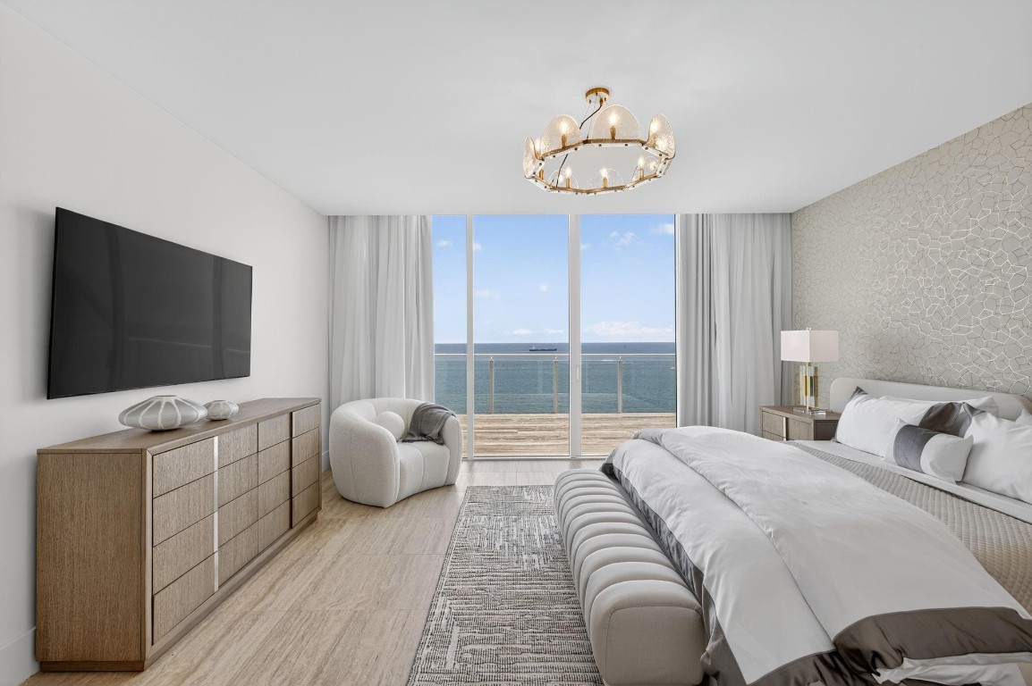 Four Seasons - Residential