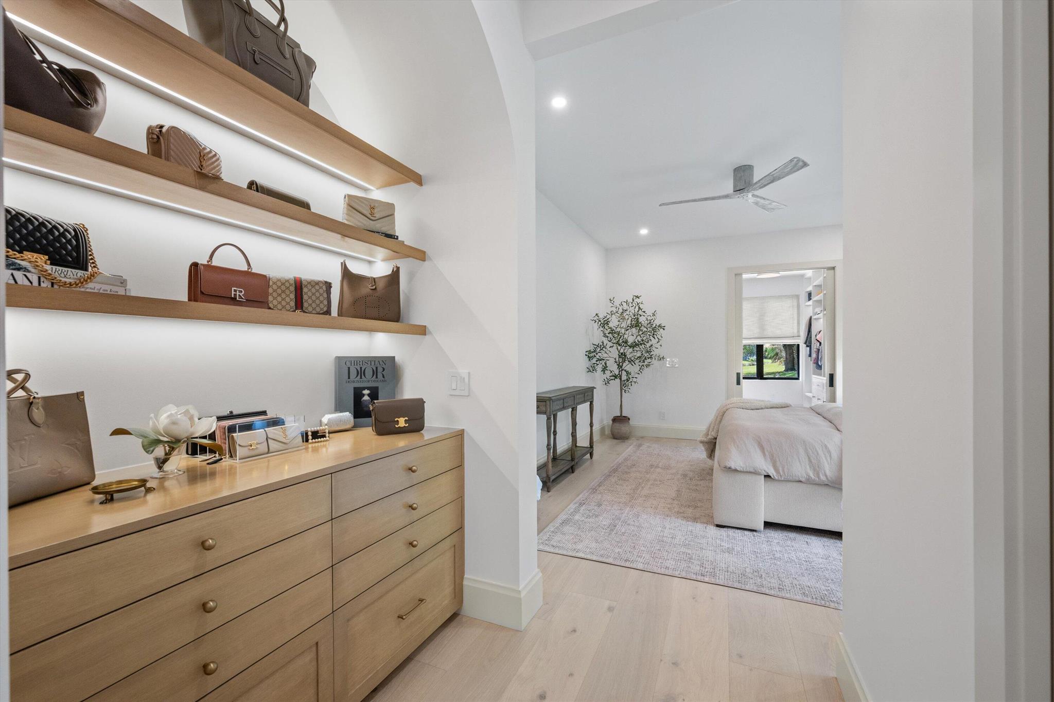 BREAKERS WEST - Residential