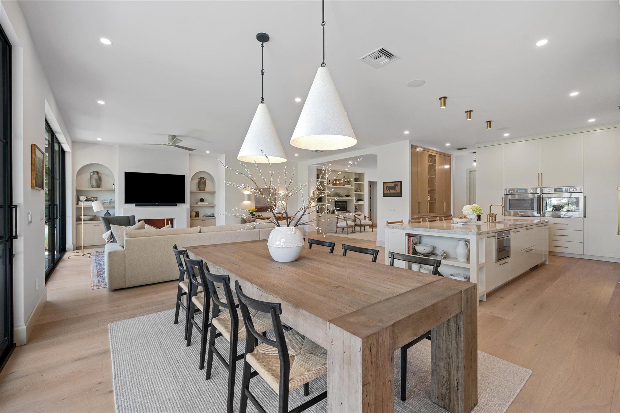 BREAKERS WEST - Residential