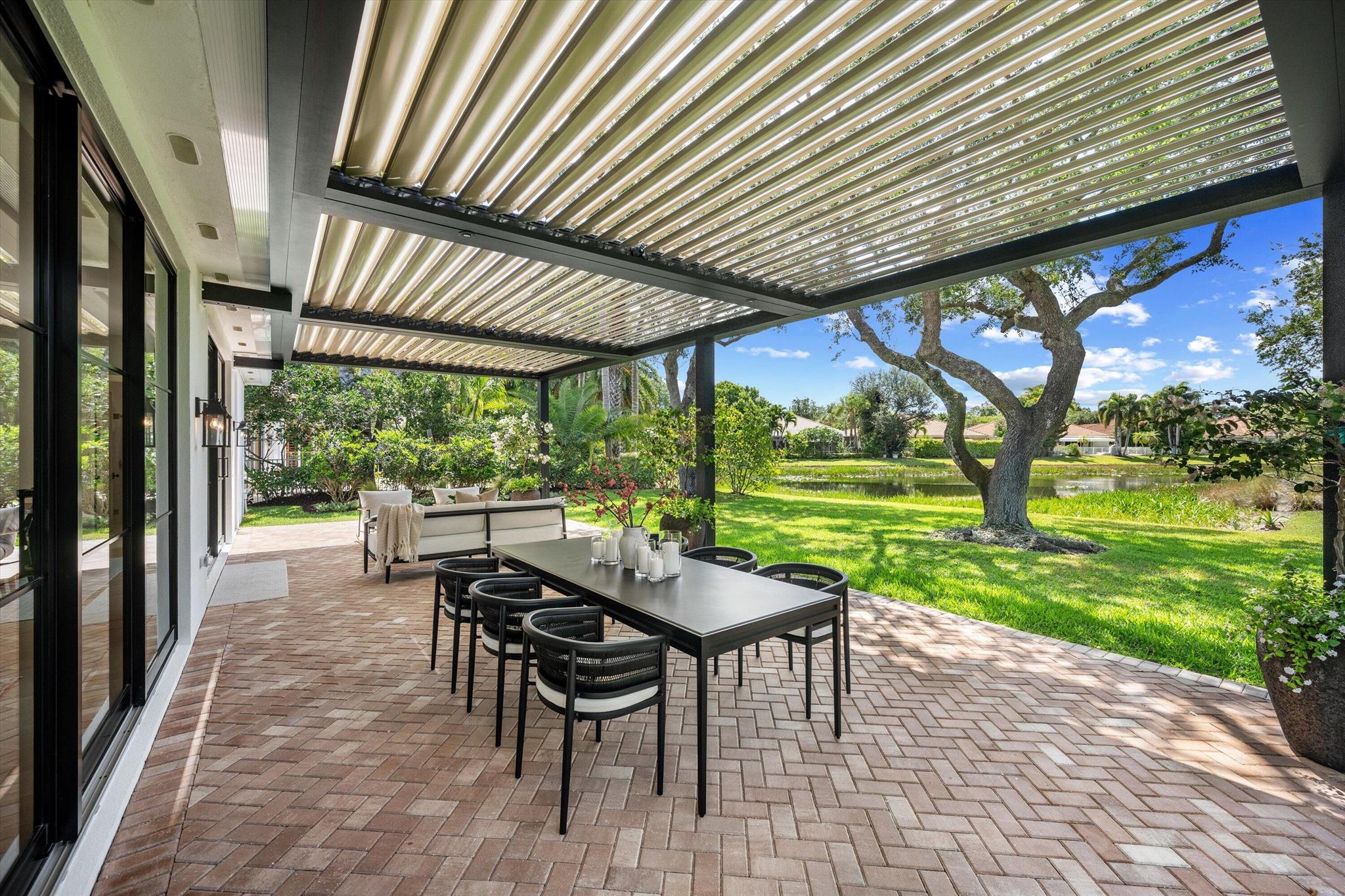 BREAKERS WEST - Residential