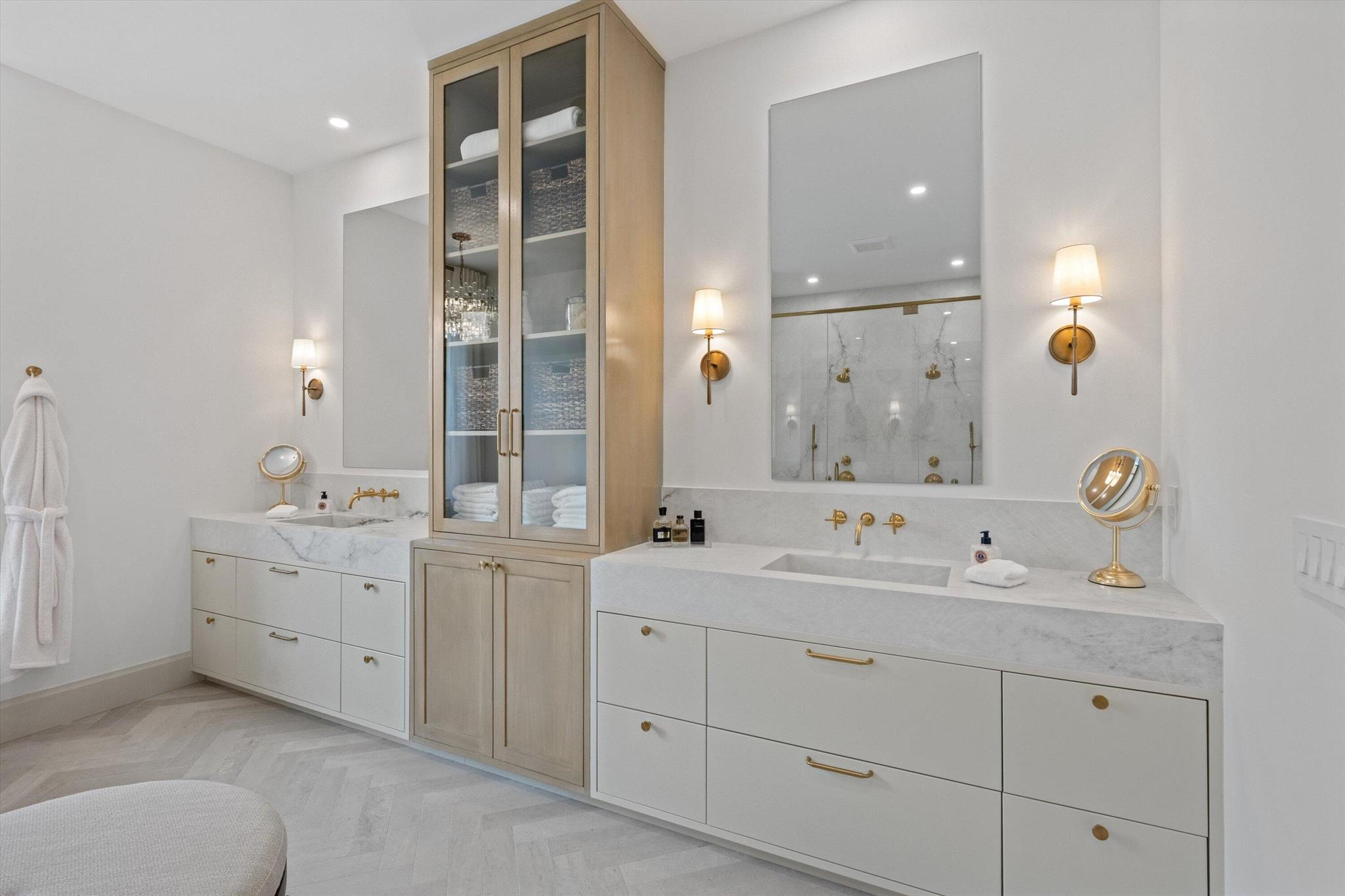 BREAKERS WEST - Residential