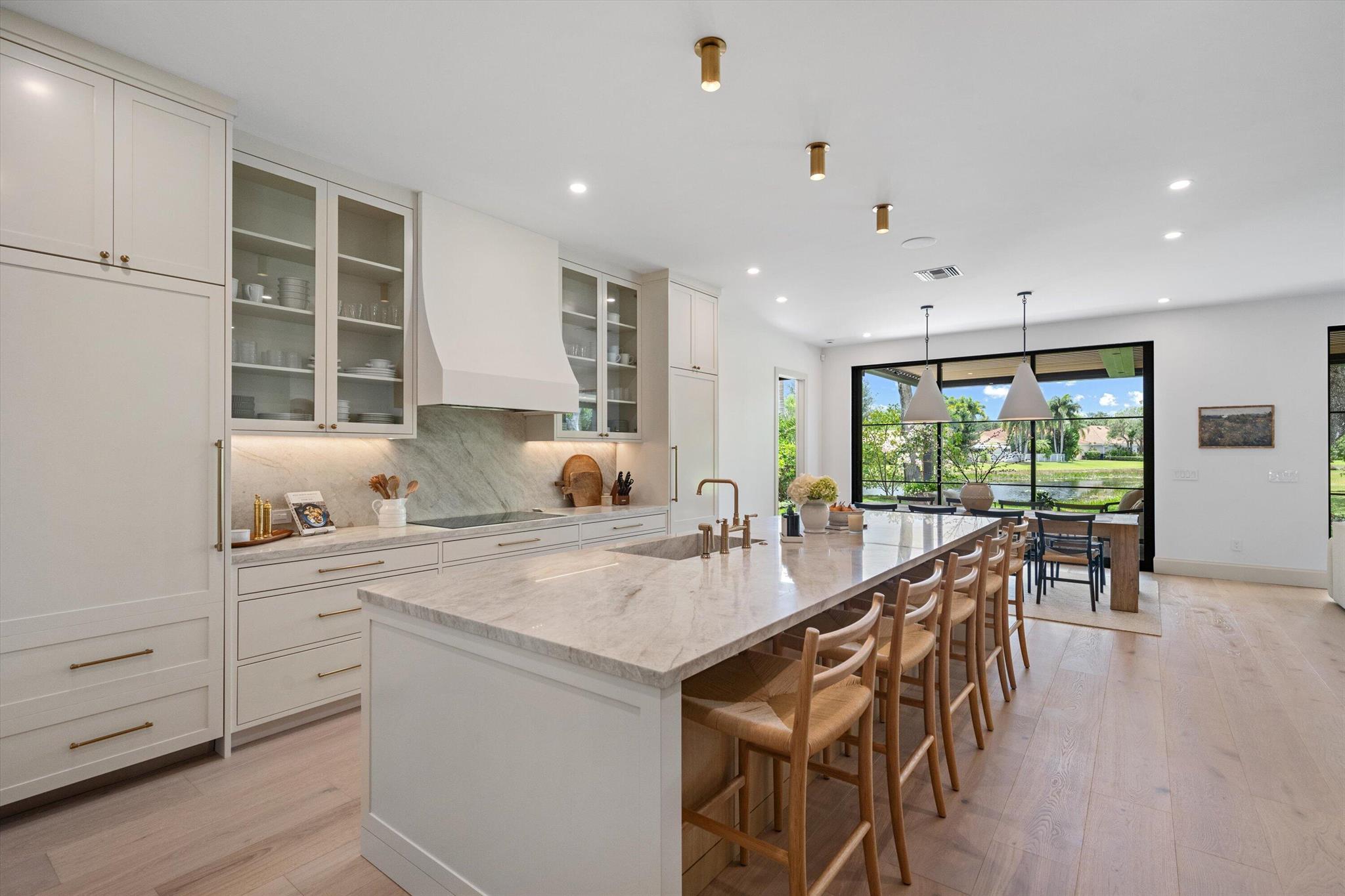 BREAKERS WEST - Residential