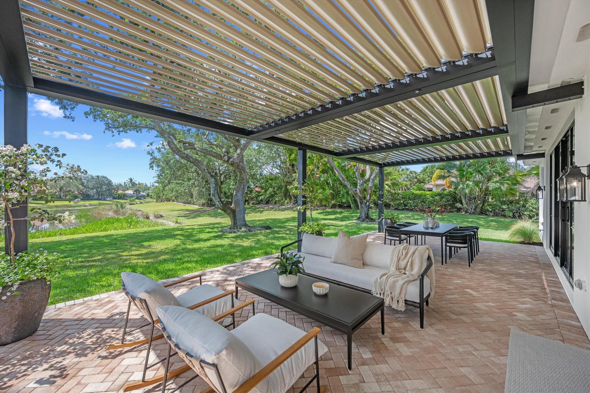 BREAKERS WEST - Residential