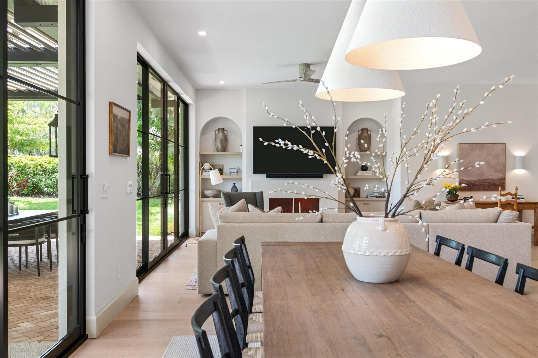 BREAKERS WEST - Residential