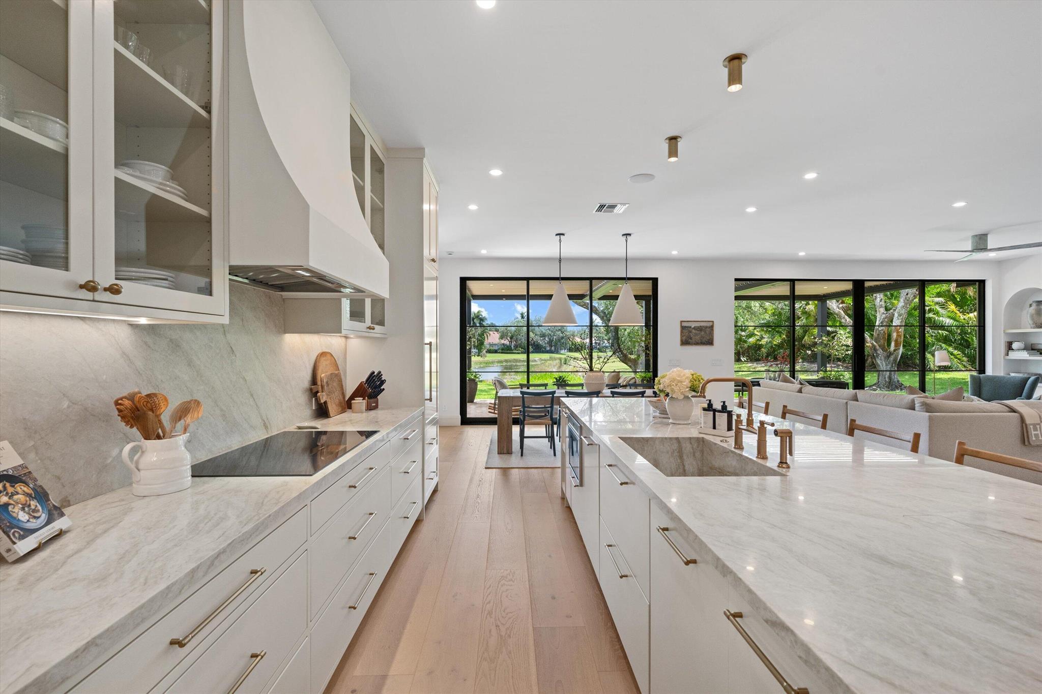 BREAKERS WEST - Residential