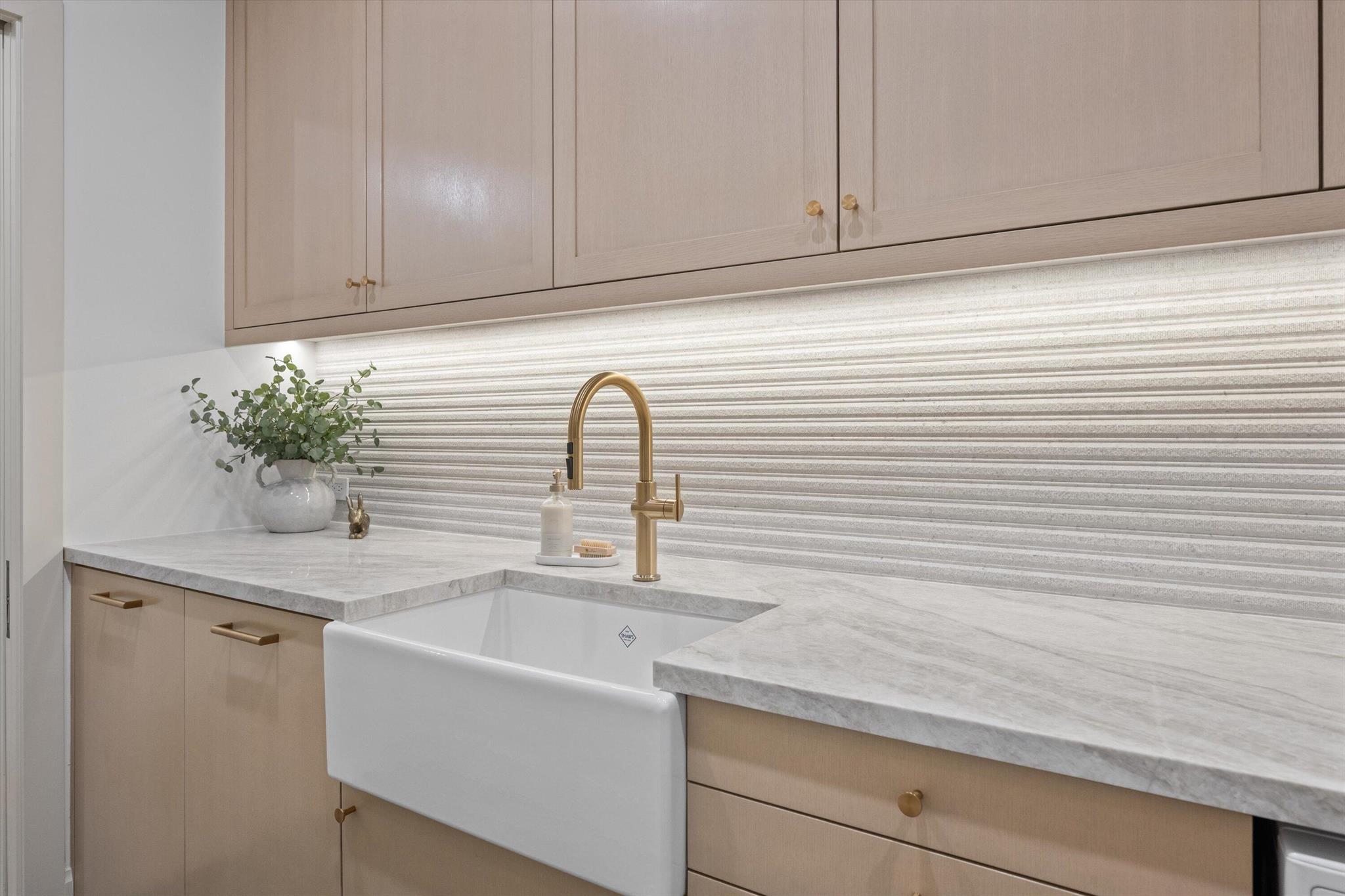 BREAKERS WEST - Residential