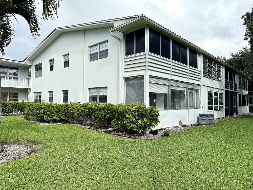Photo of 217 Oakridge N, Deerfield Beach, FL 33442 (MLS # R11126463)