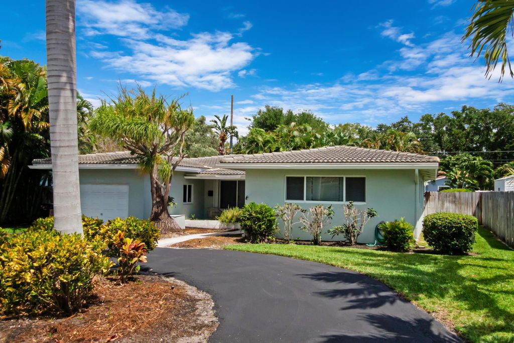 Photo of 1911 NE 27th Street, Lighthouse Point, FL 33064 (MLS # B26020720)