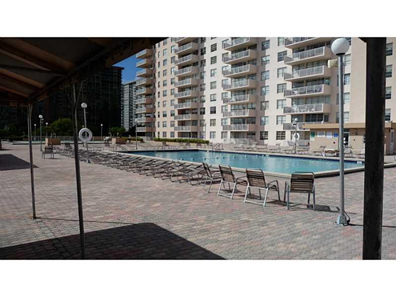 Winston Towers - Residential