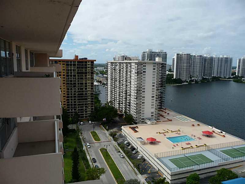 Winston Towers - Residential