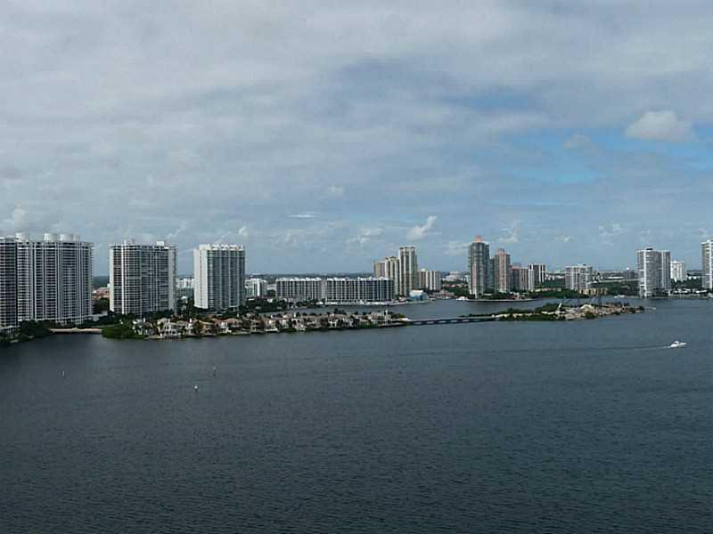 Winston Towers - Residential