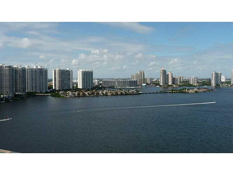 Winston Towers - Residential