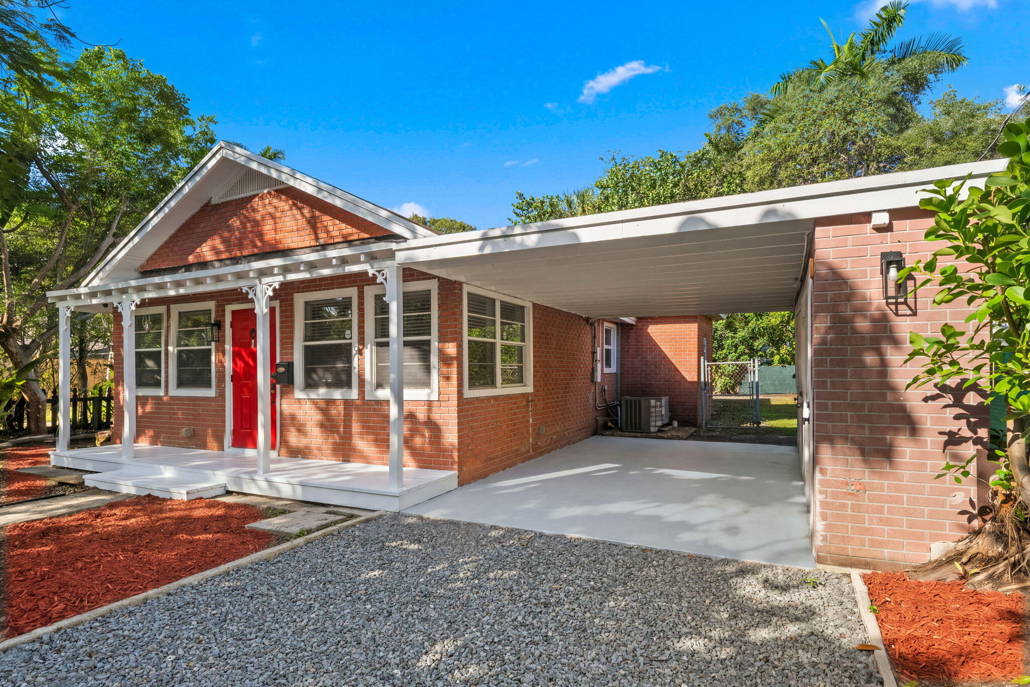 315 SW 9TH Avenue