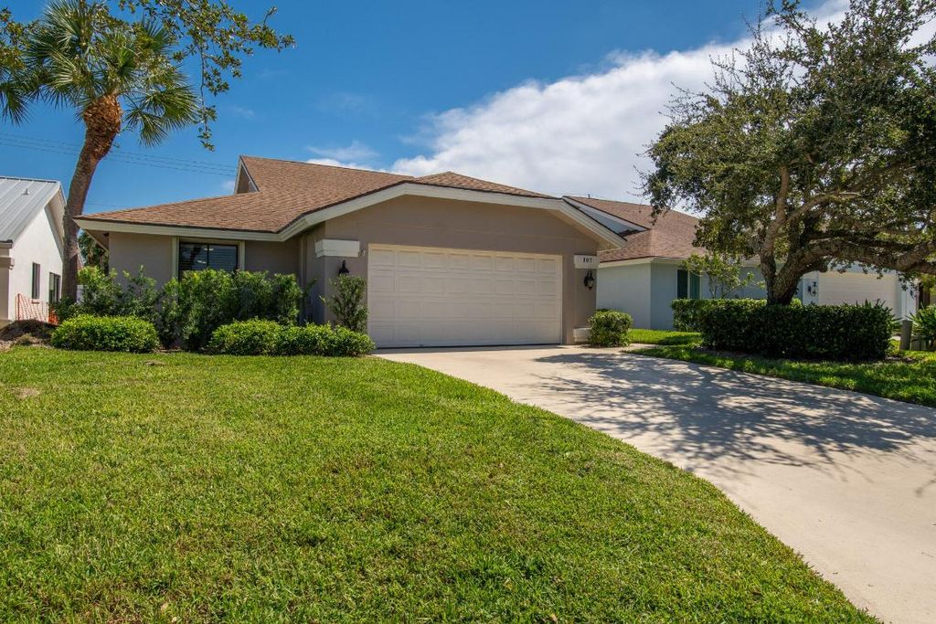 Photo of 107 Landward Drive, Jupiter, FL 33477 (MLS # R11138594)