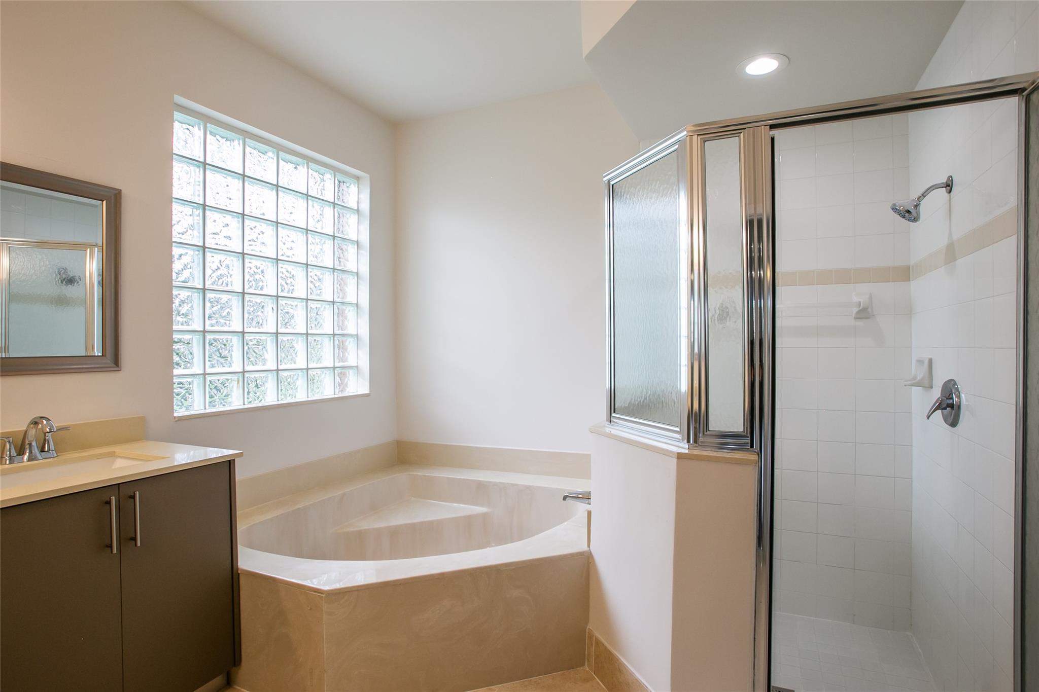 Pembroke Falls Ph 2 - Residential Lease