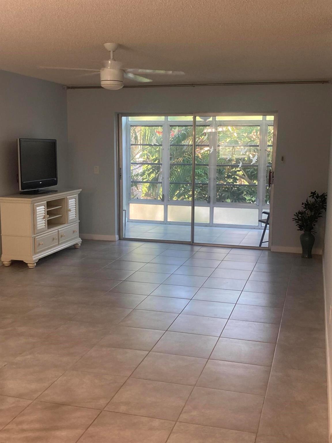 KINGSWOOD CONDO - Residential