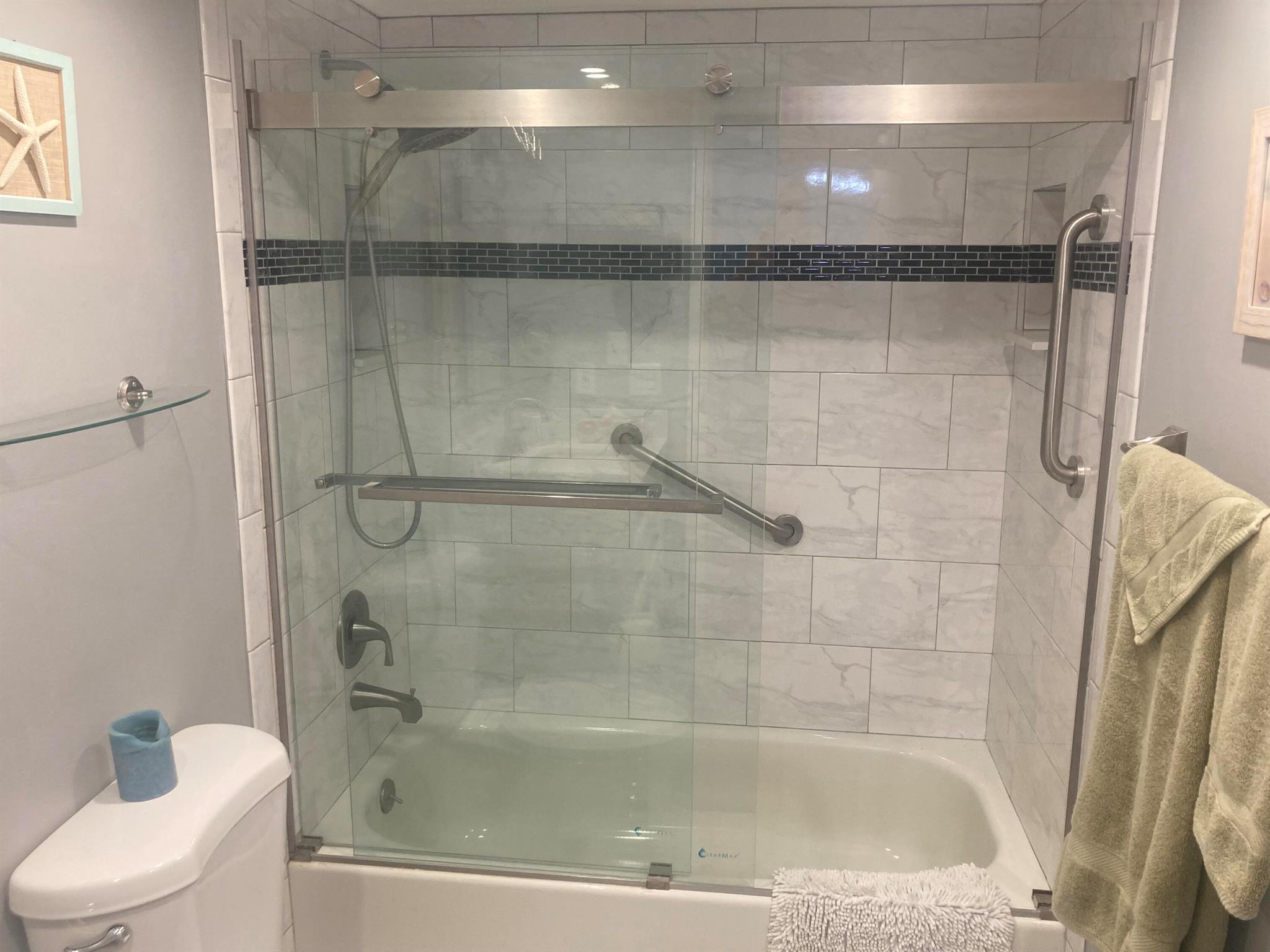 KINGSWOOD CONDO - Residential