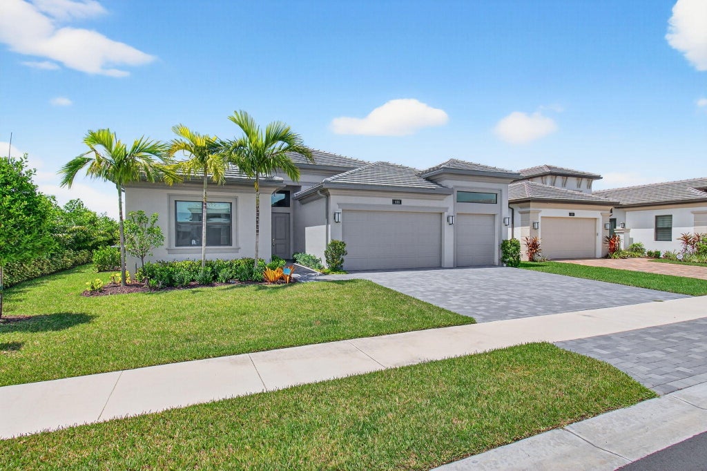 Photo of 11281 White Balsam Avenue, Boynton Beach, FL 33473 (MLS # R11121538)