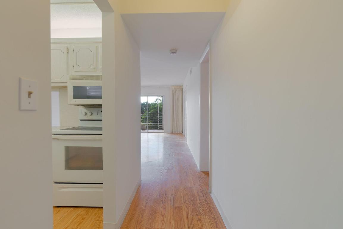 2682 Garden Drive S 208