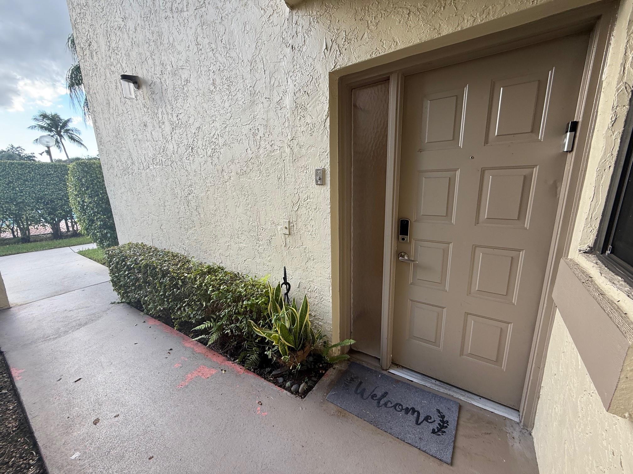 APPLEWOOD VILLAGE 4 - Residential