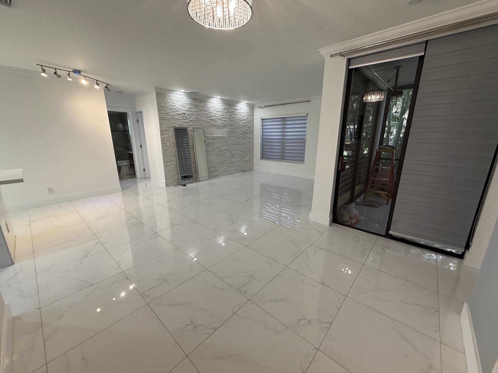 APPLEWOOD VILLAGE 4 - Residential