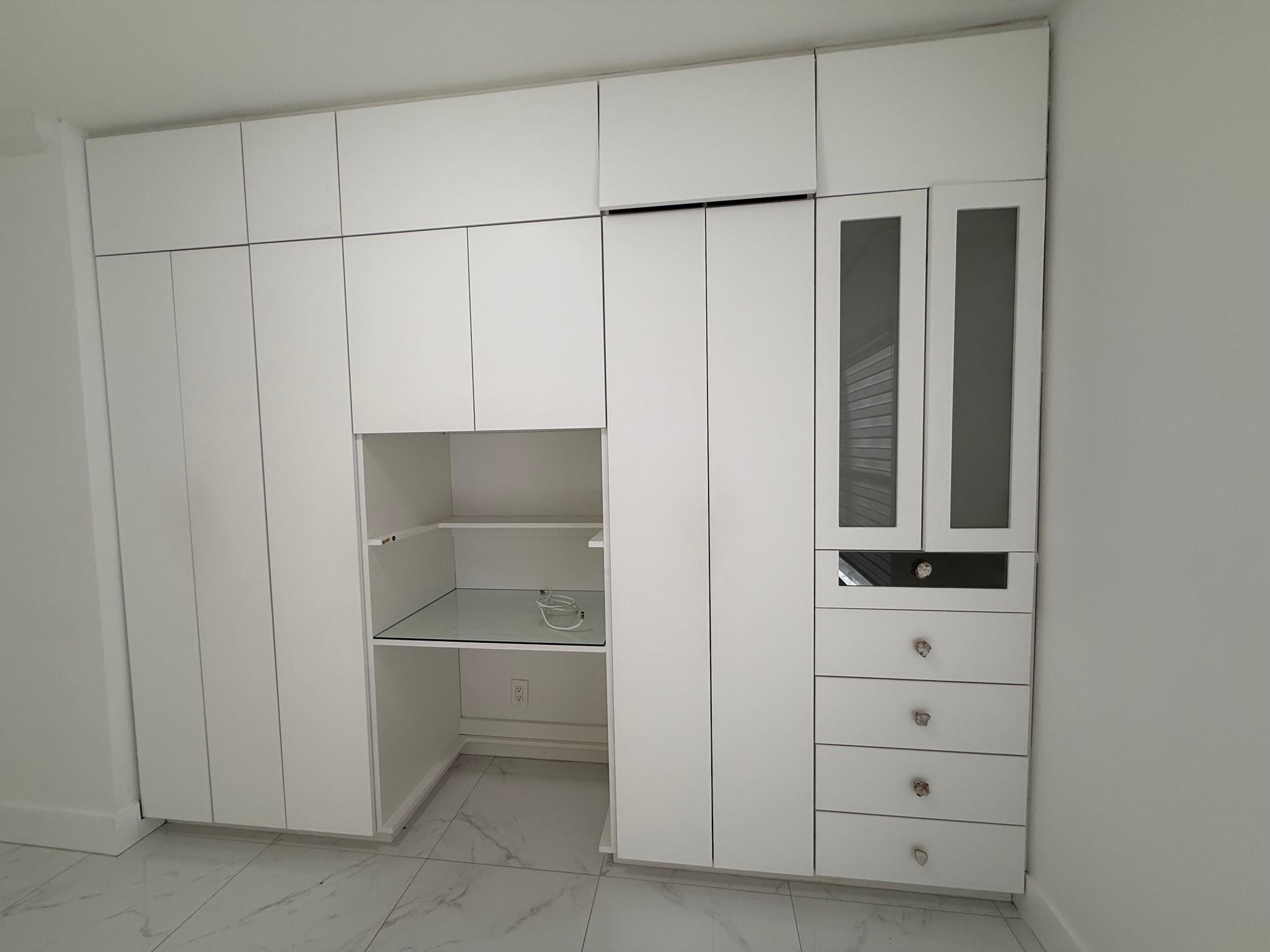 APPLEWOOD VILLAGE 4 - Residential