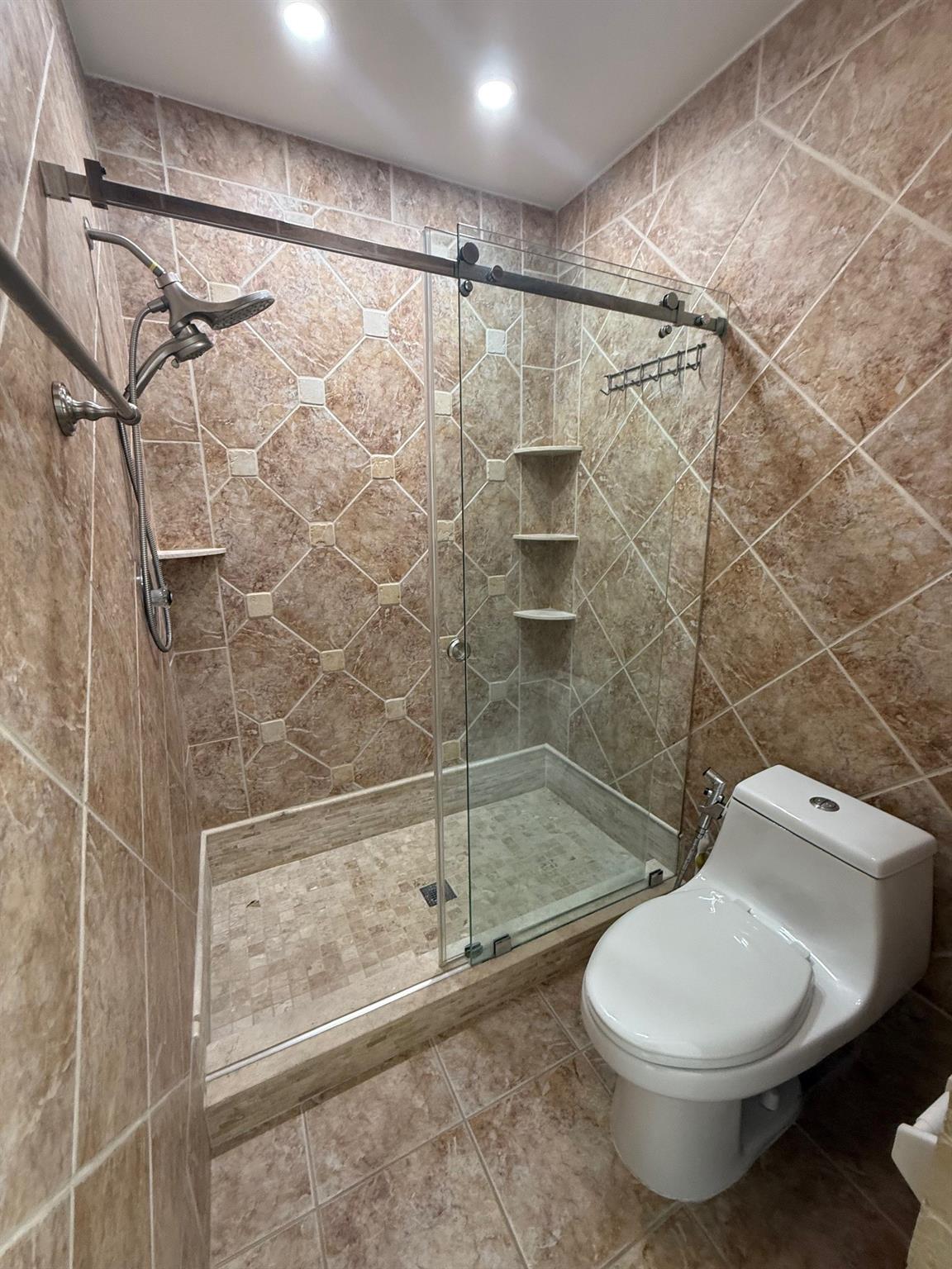 APPLEWOOD VILLAGE 4 - Residential