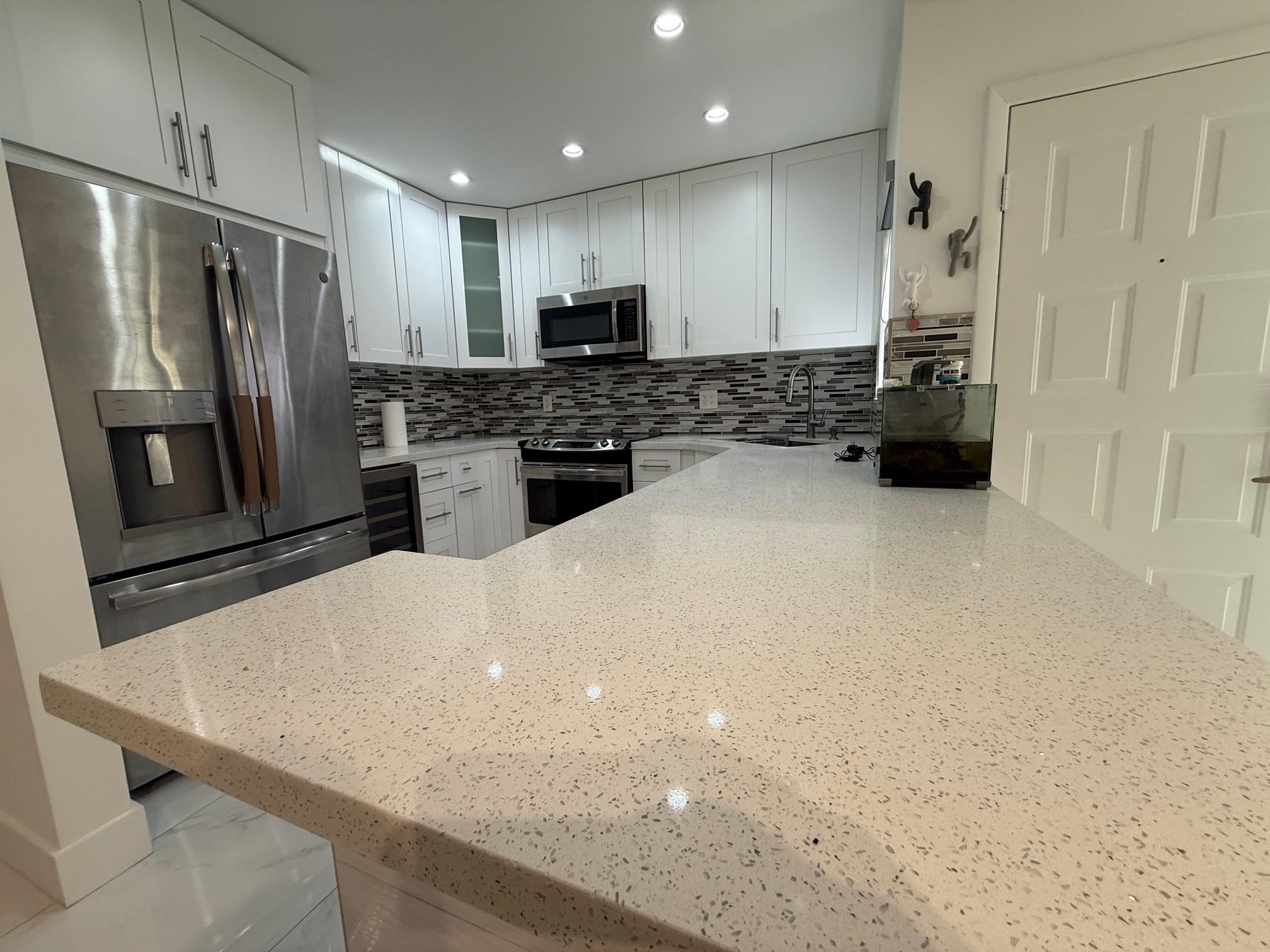 APPLEWOOD VILLAGE 4 - Residential