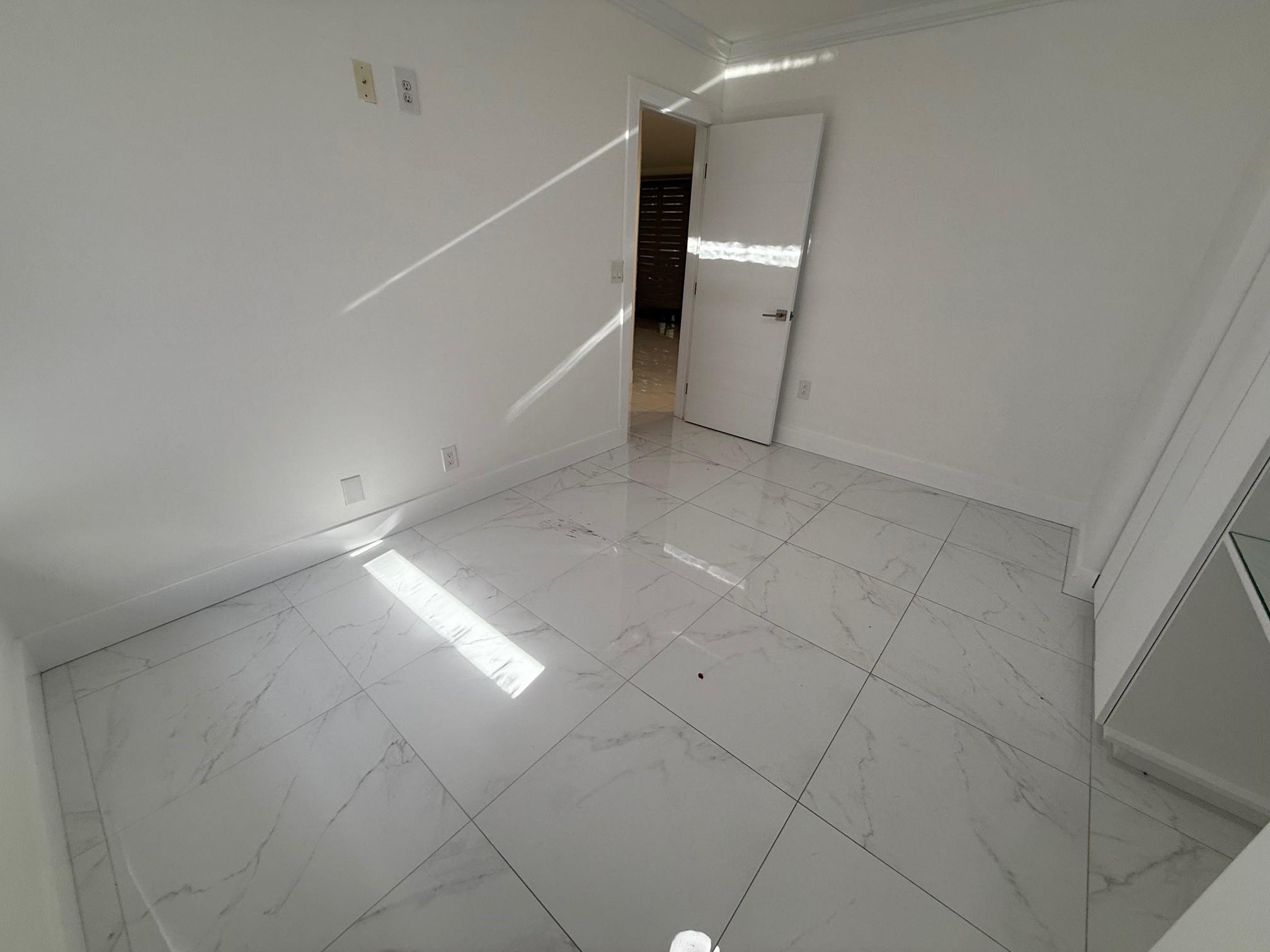 APPLEWOOD VILLAGE 4 - Residential