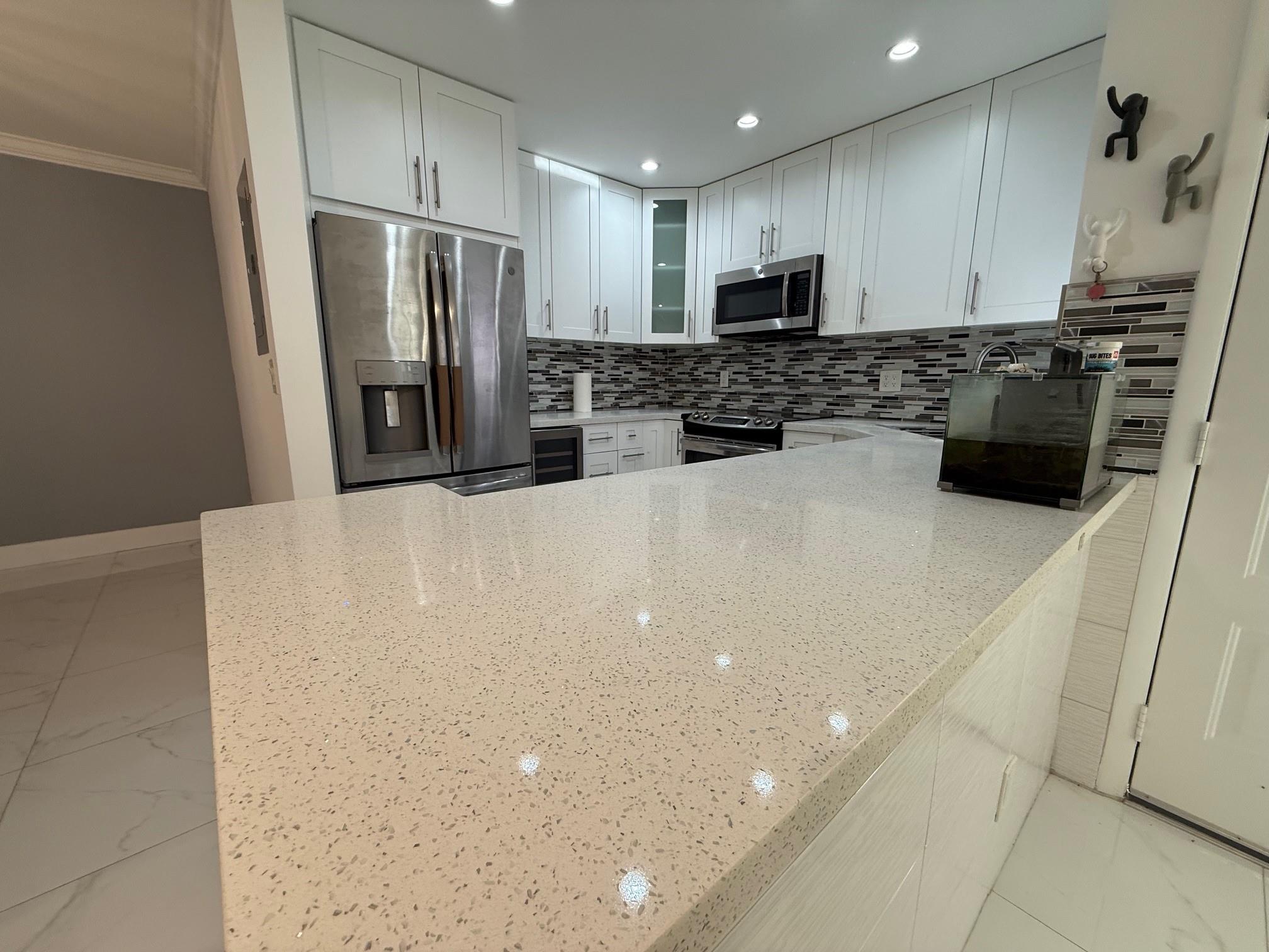 APPLEWOOD VILLAGE 4 - Residential