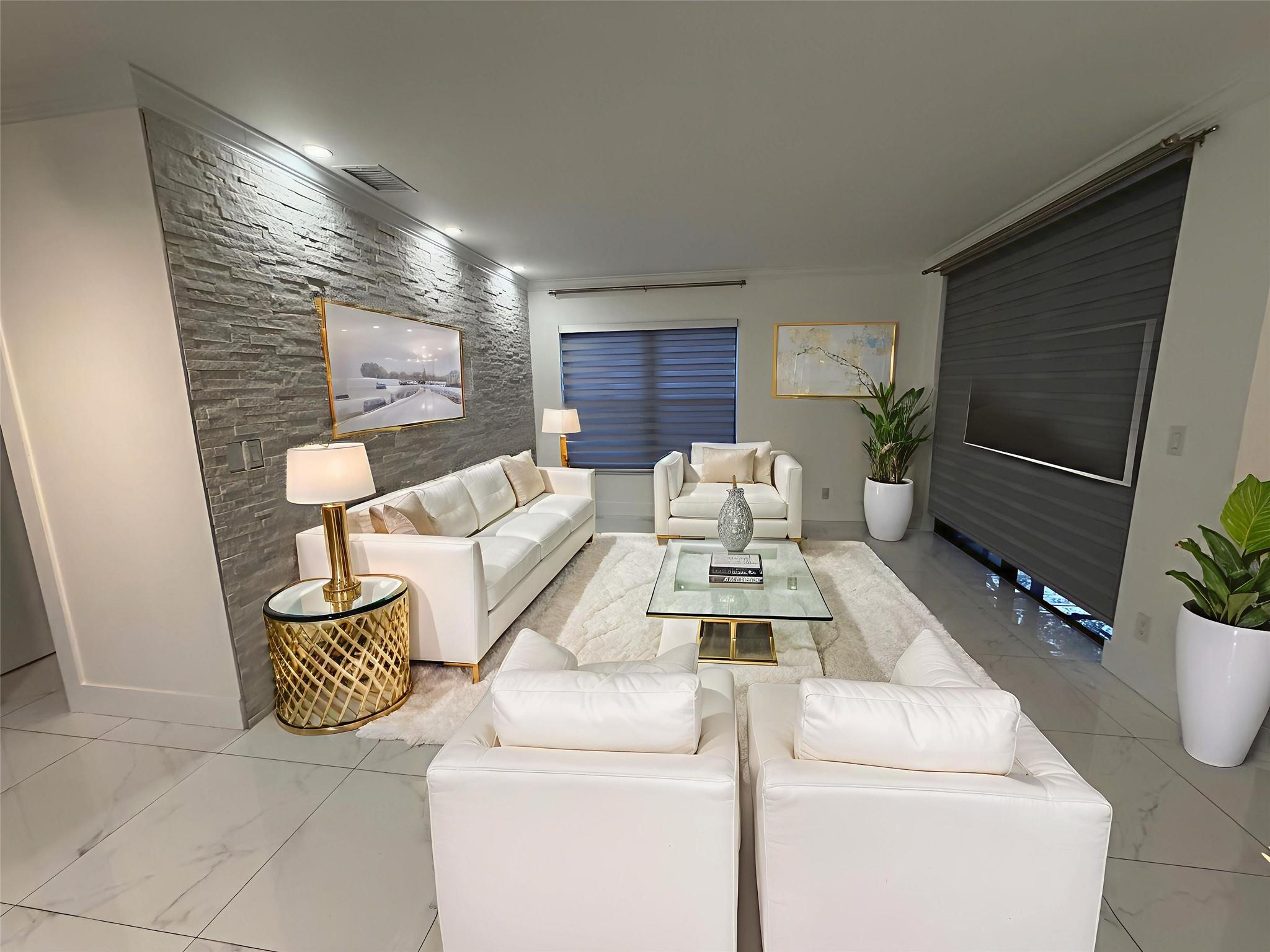 APPLEWOOD VILLAGE 4 - Residential