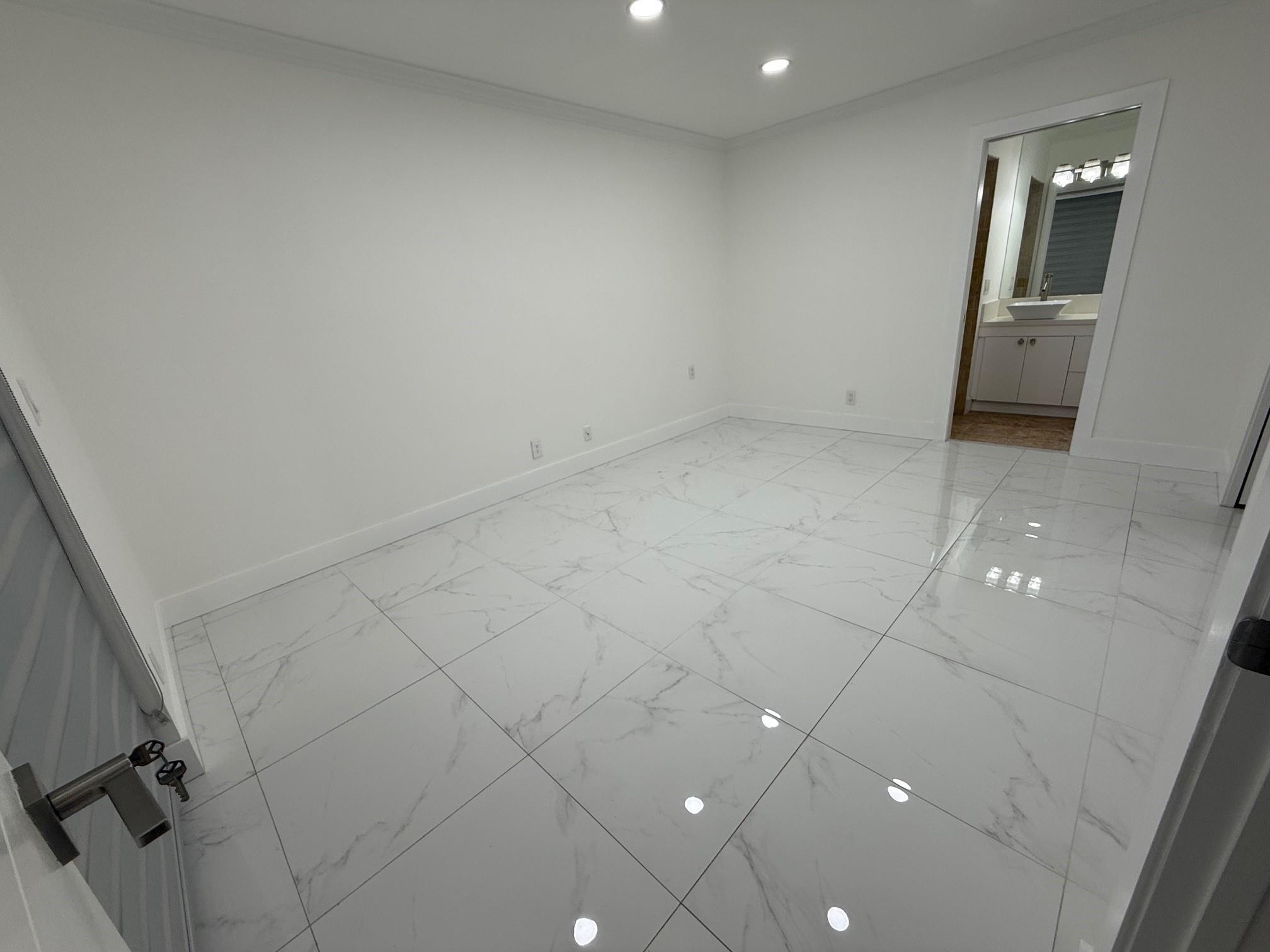 APPLEWOOD VILLAGE 4 - Residential